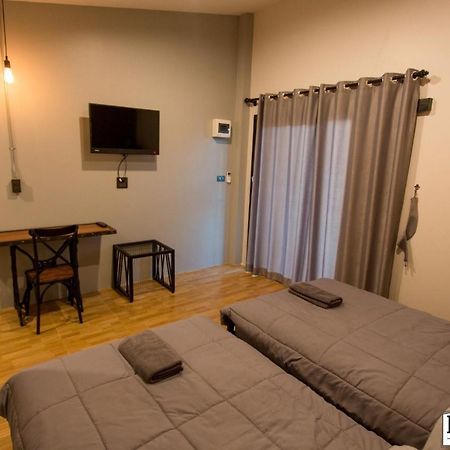 Bed Box Hotel Nakhonratchasima Exterior foto